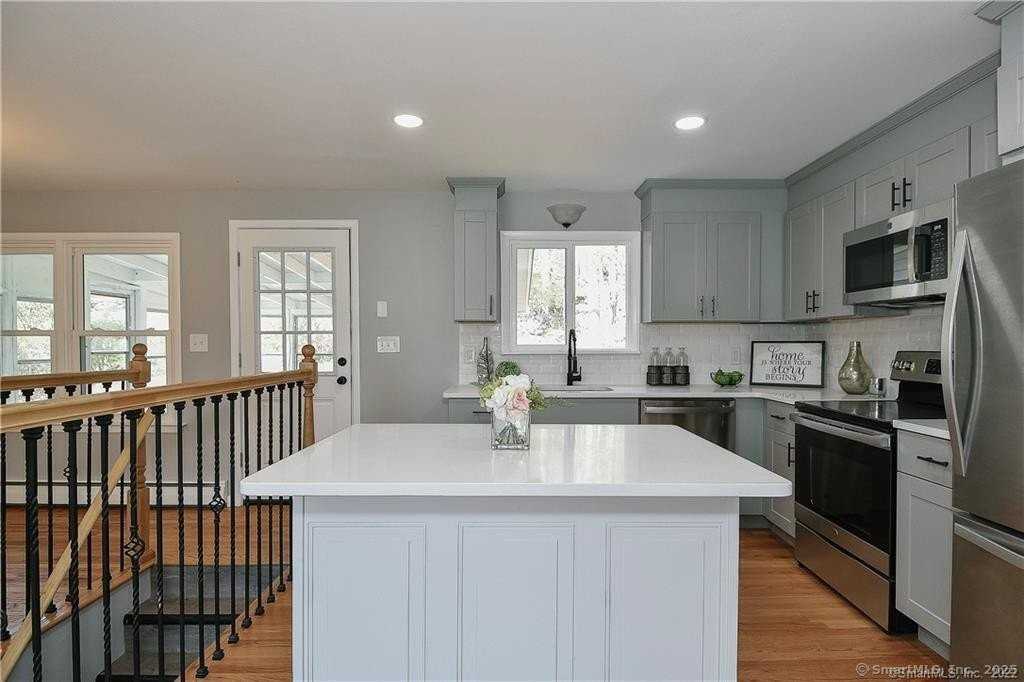 10 N Cobblers Ct - Photo 7 of 24