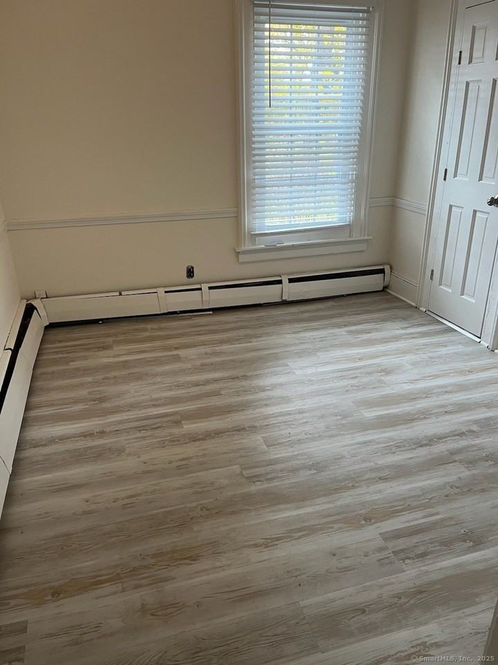 568 Danbury Rd - Photo 3 of 6