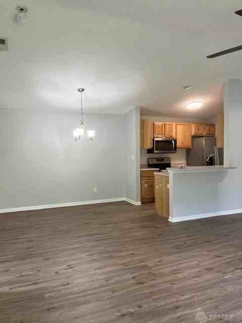 1321 Hollow Run #8 - Photo 7 of 22