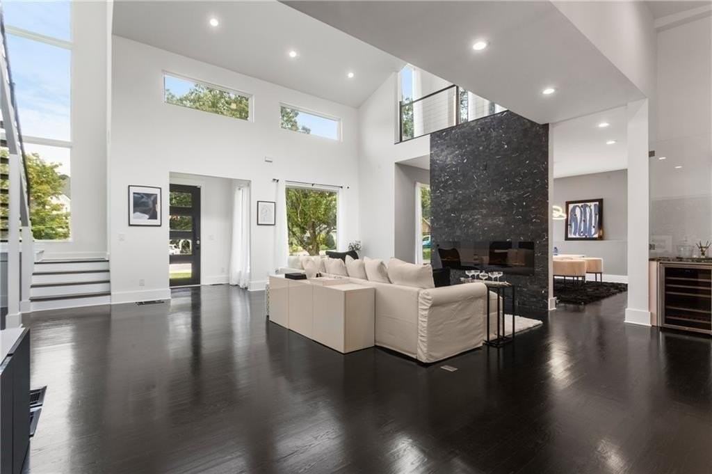 1756 North Akin Drive - Photo 6 of 50