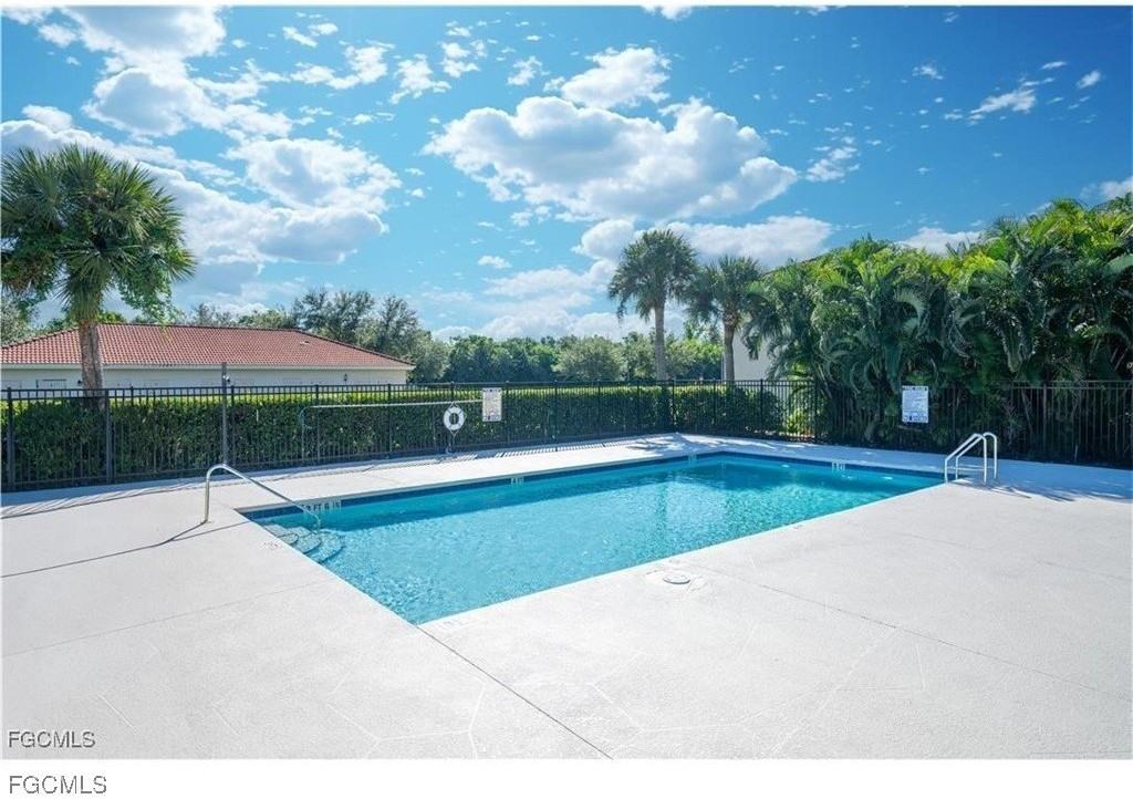 4110 Castilla Cir Apt 102 #102 - Photo 3 of 23