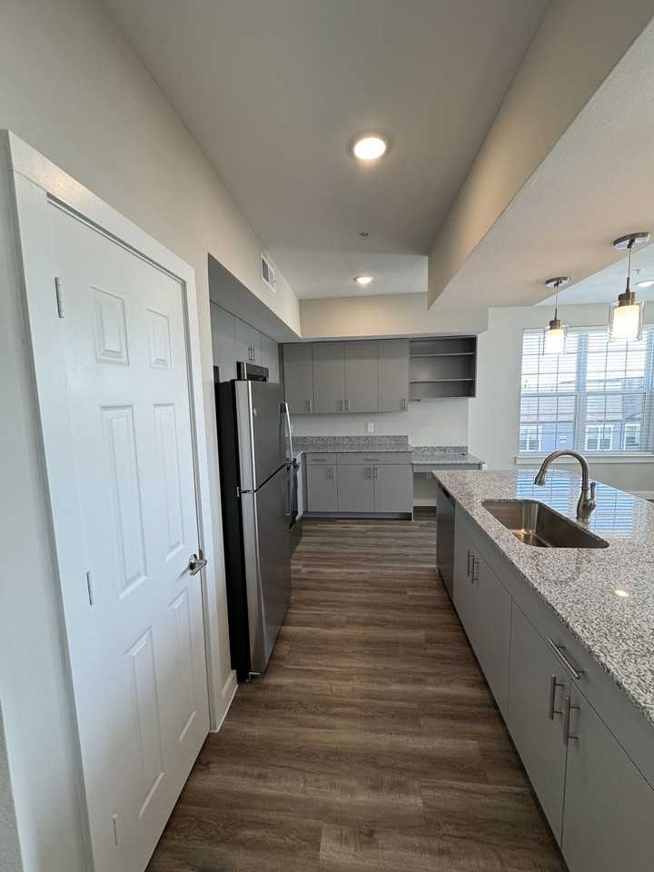 5000 Overboard Cv #12301 - Photo 2 of 8