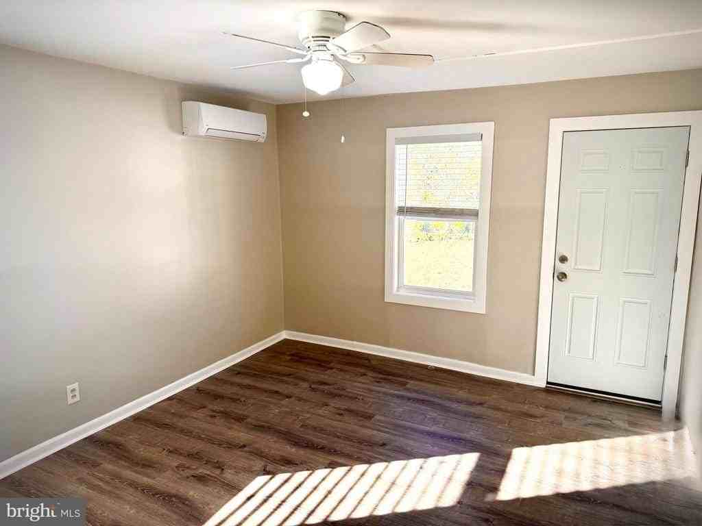 220 Delsea Drive #1R - Photo 3 of 30