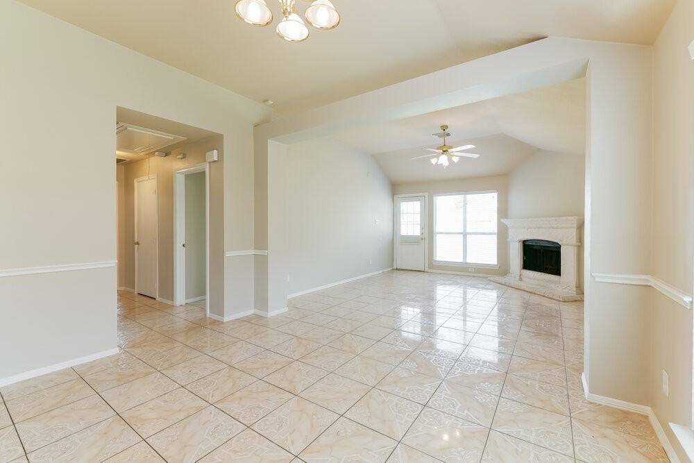 21030 Stoney Haven Dr - Photo 4 of 16