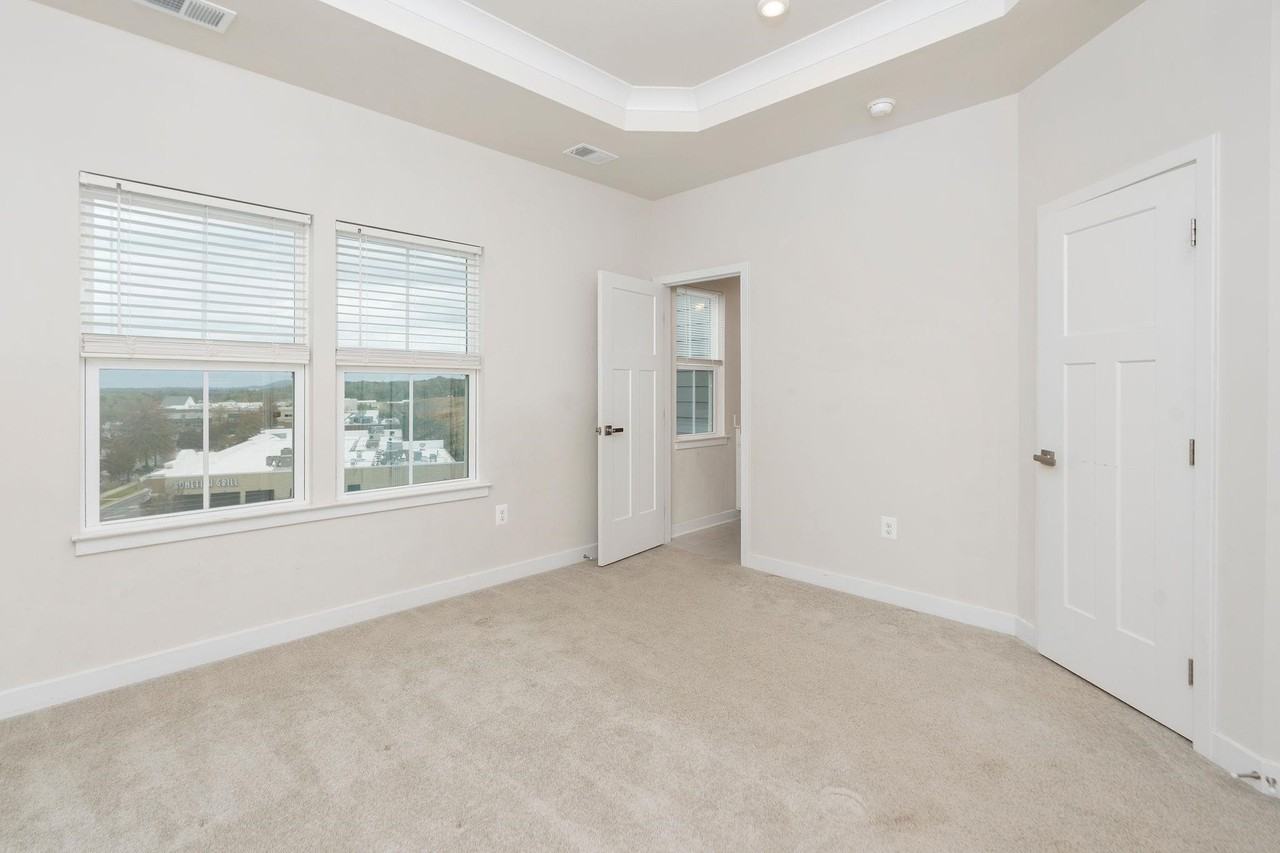 4022 Purple Flora Bnd - Photo 4 of 15