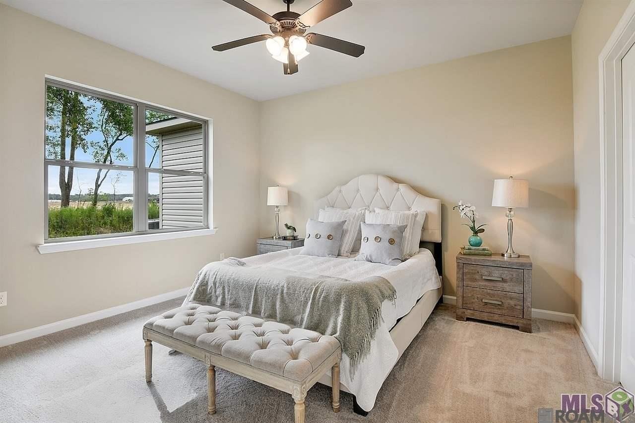 2948 S Roth Ave - Photo 6 of 12