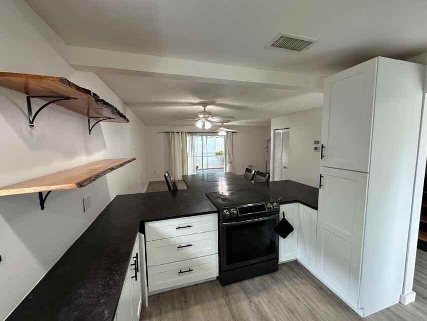 423 Waterside Cir - Photo 6 of 8