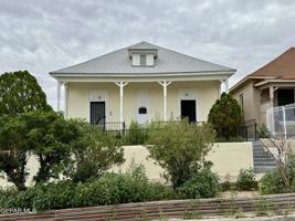 featured image of 1211 N Ochoa St