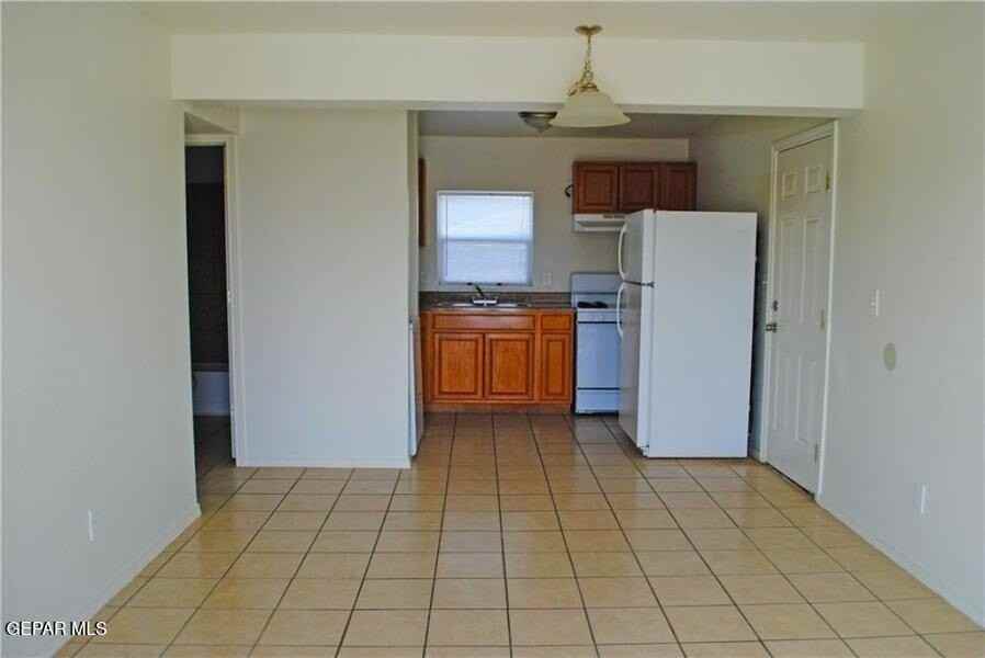 205 N Little Flower Rd - Photo 2 of 9