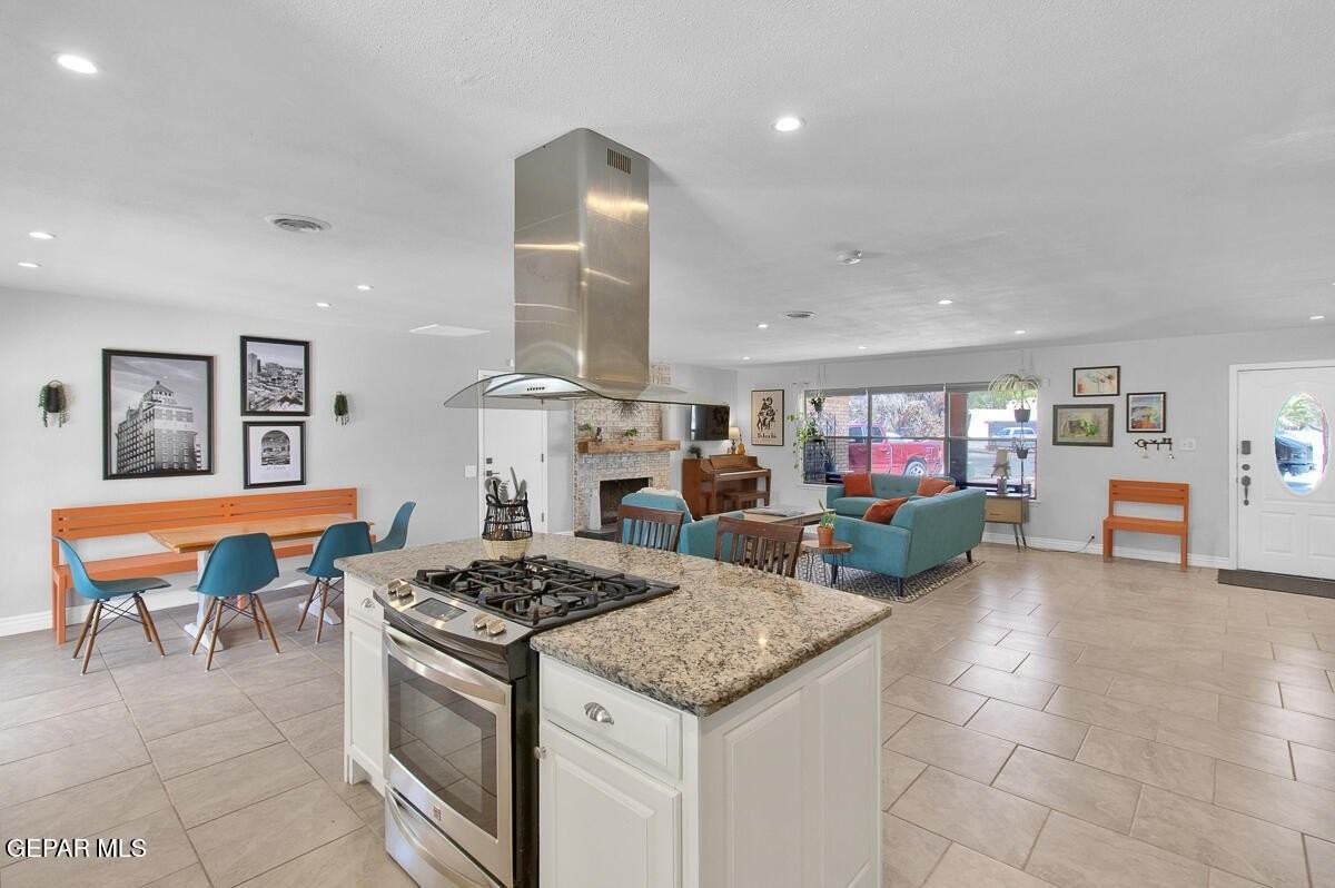 779 Clay Ct - Photo 5 of 38