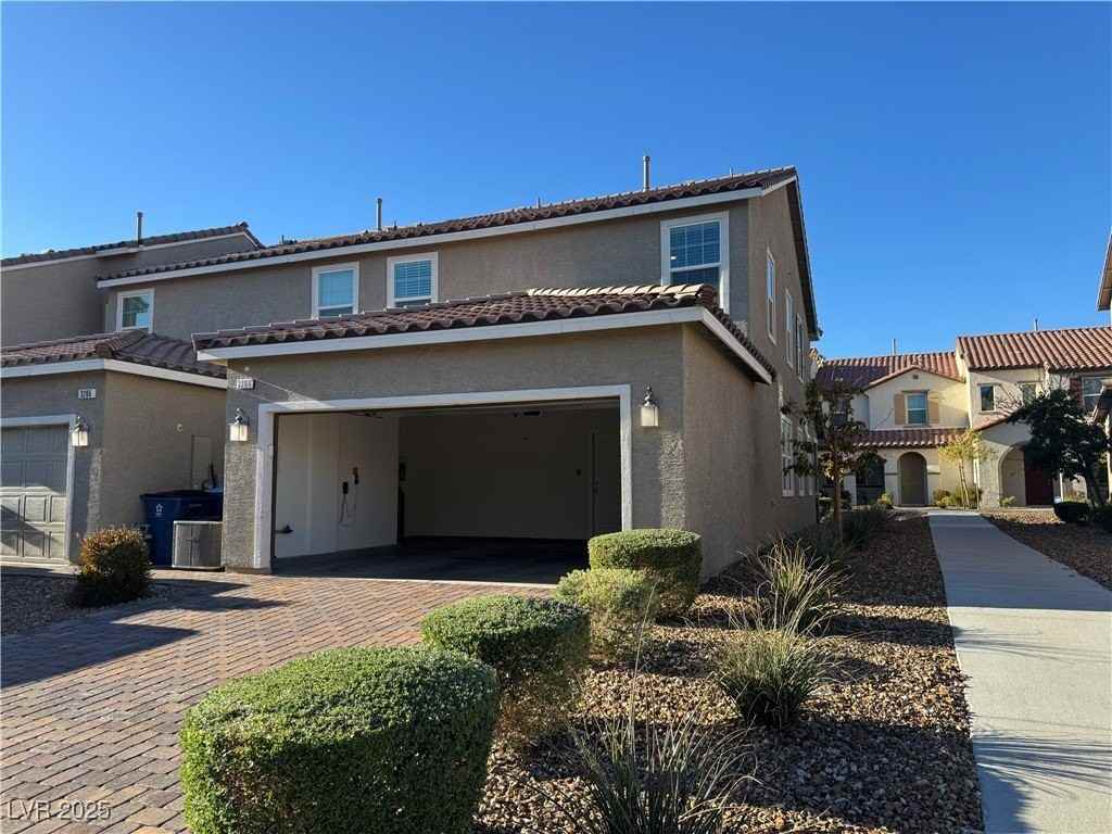 3204 Brynley Ave - Photo 5 of 17