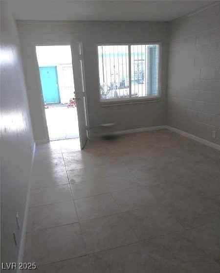 1909 Alwill St #C - Photo 3 of 9