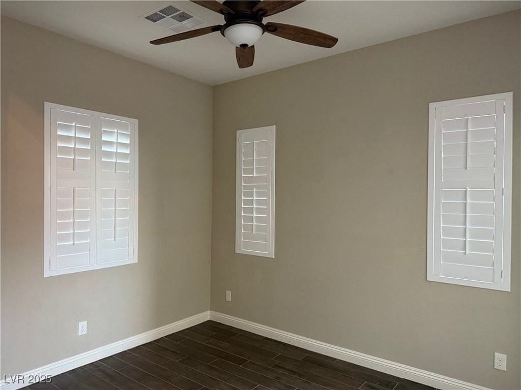 6418 Indra St - Photo 5 of 24