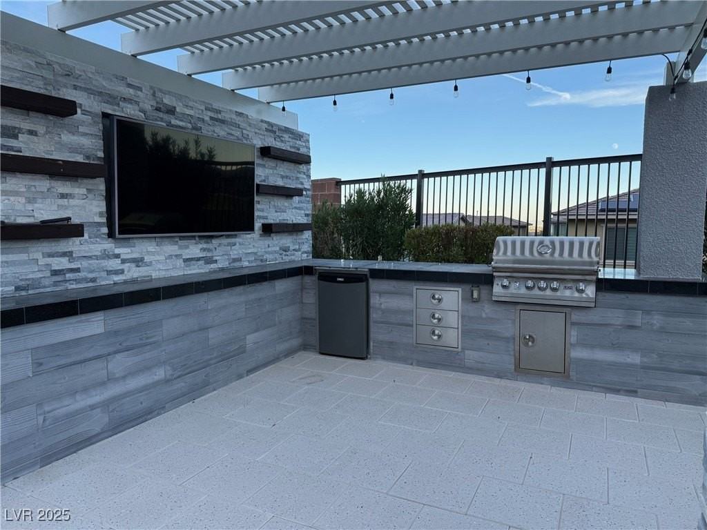 6418 Indra St - Photo 6 of 24