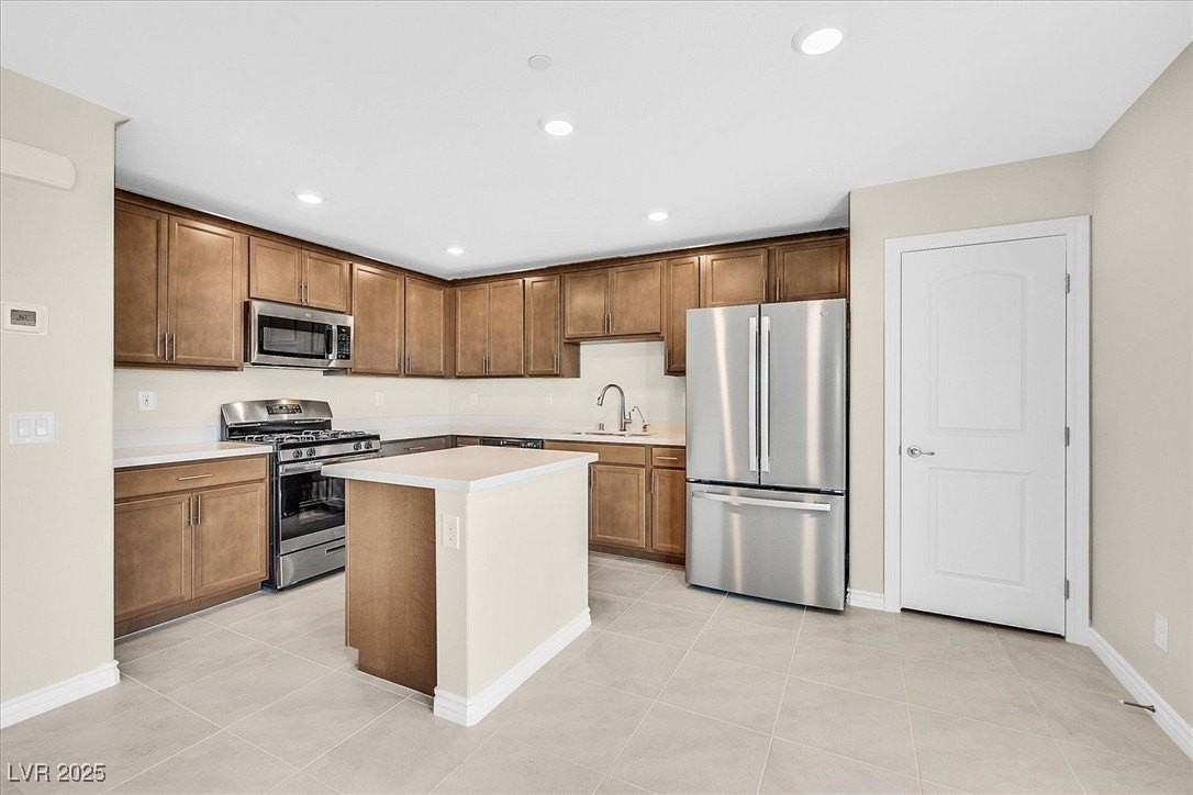 366 Rosefinch St - Photo 5 of 33