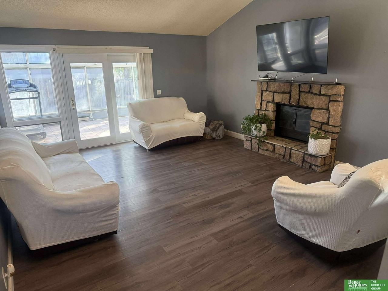 15399 Wycliffe Dr - Photo 2 of 12