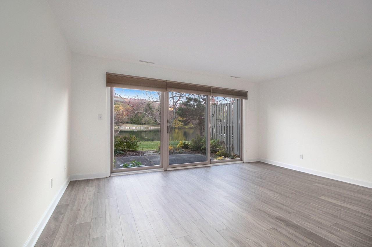 614 Peninsula Ct - Photo 4 of 18