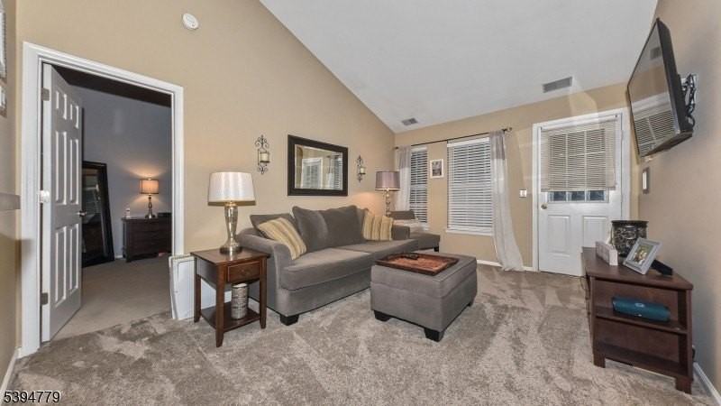 5313 5313 Tudor Dr - Photo 4 of 21