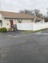 1009 Goffle Rd - Photo 1 of 1