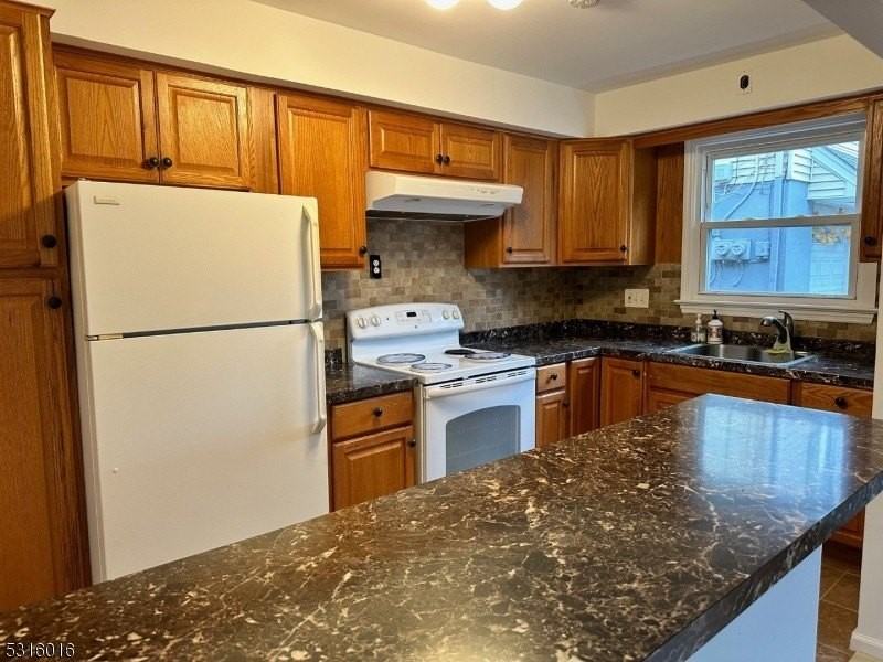 1 Oak Grove Rd #B1 - Photo 6 of 15