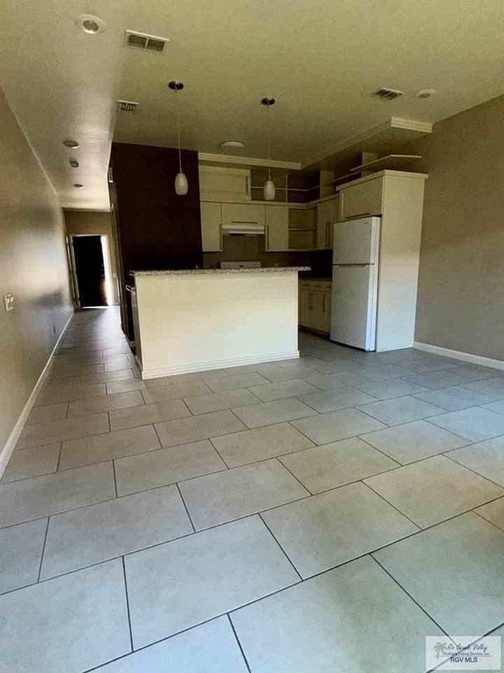 6004 Danubio Ct #8 - Photo 7 of 14