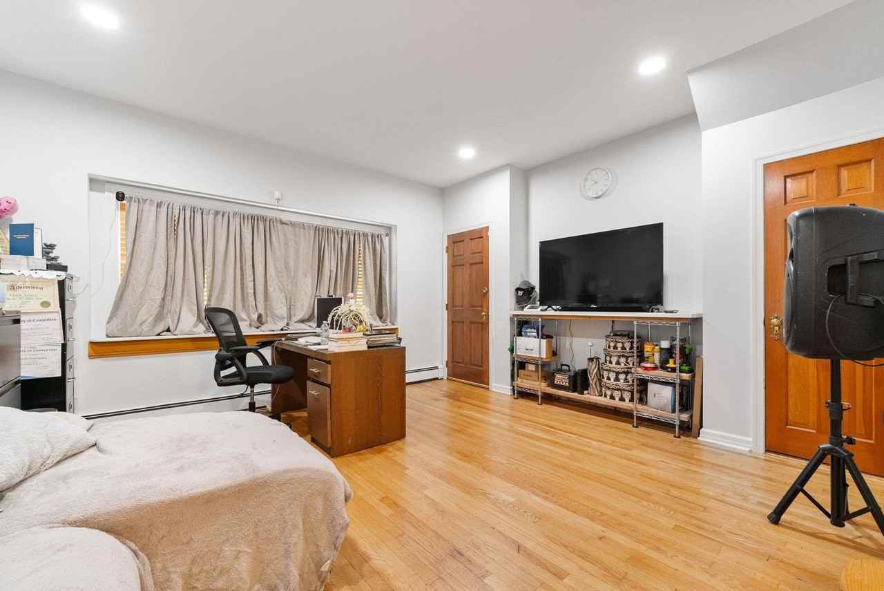 50 Cottage St #1 - Photo 5 of 18