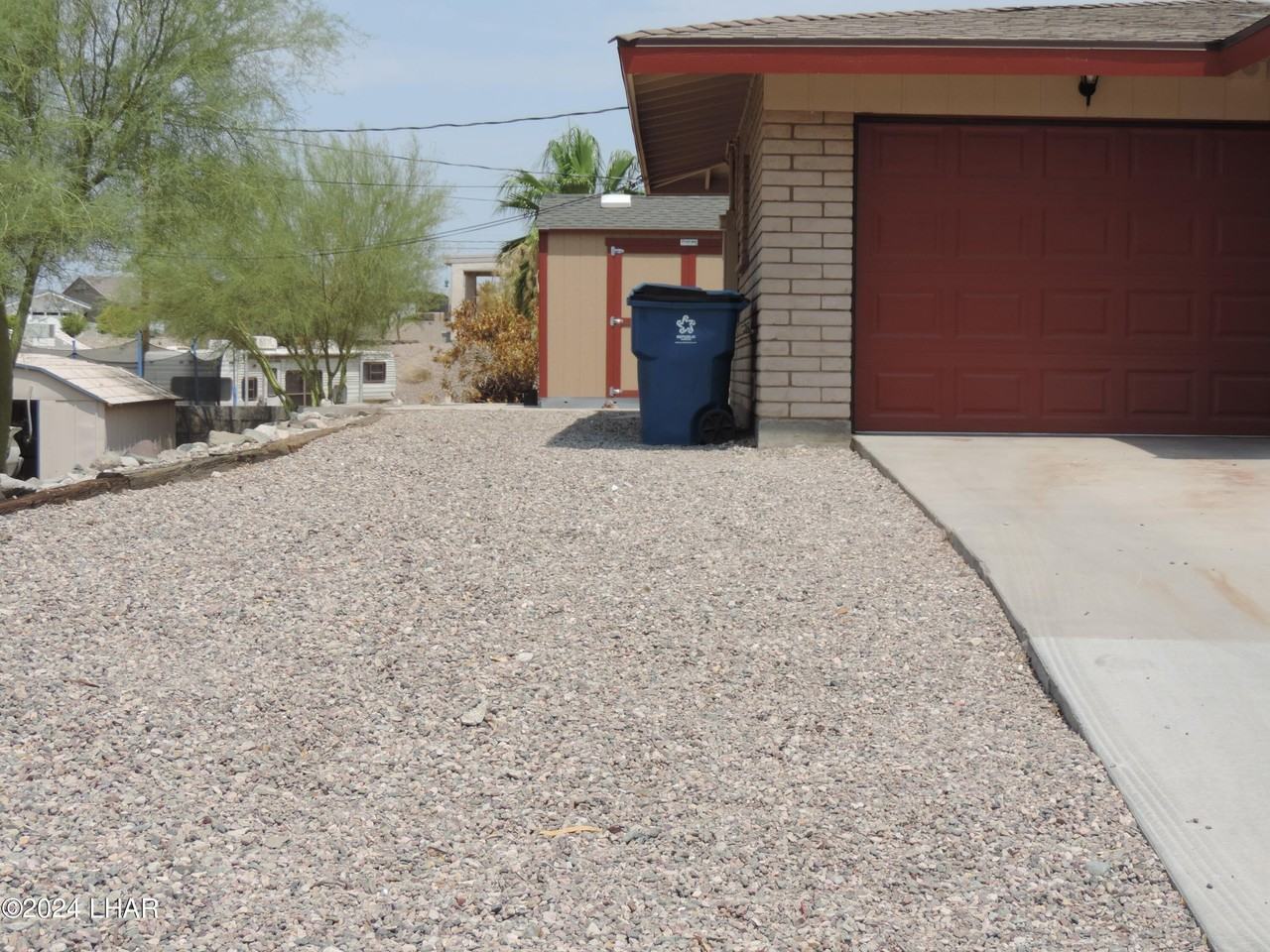 2429 Cielo Dr - Photo 3 of 32