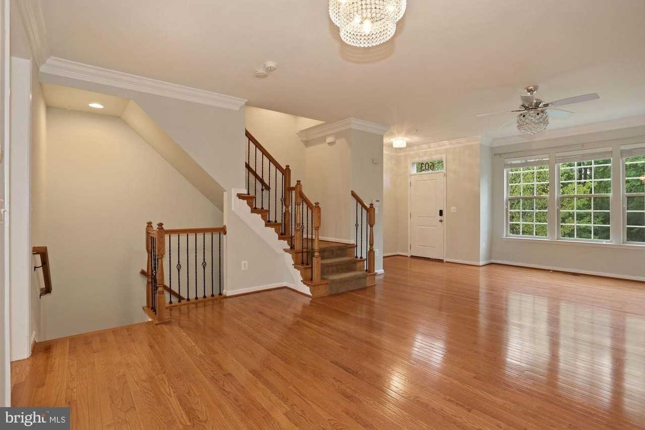 603 Overlook Park Dr - Photo 6 of 33