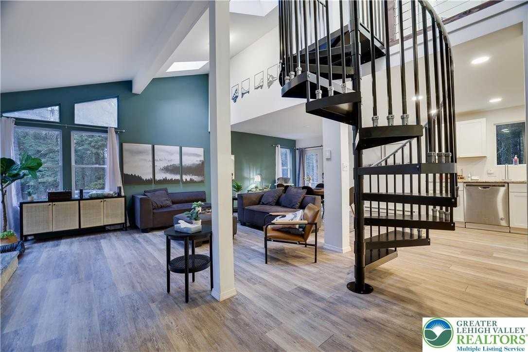 421 King Arthur Rd - Photo 3 of 29