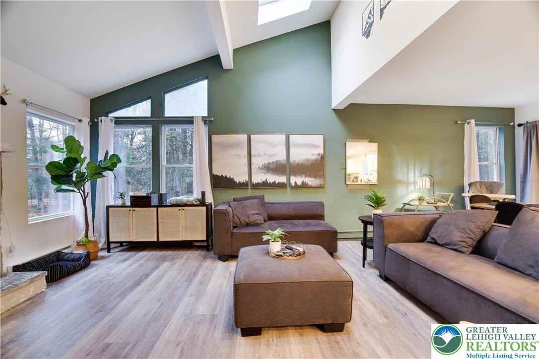 421 King Arthur Rd - Photo 4 of 29