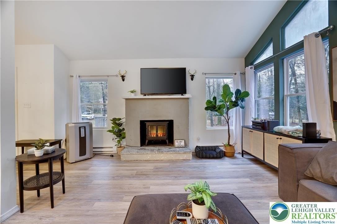 421 King Arthur Rd - Photo 5 of 29