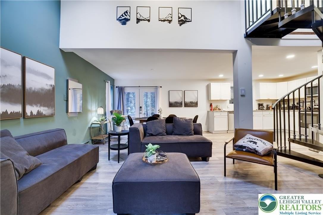 421 King Arthur Rd - Photo 6 of 29