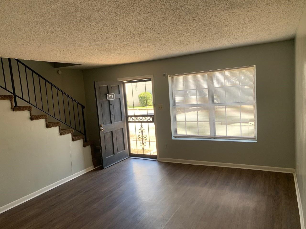 677 Miles Dr #677 - Photo 4 of 17