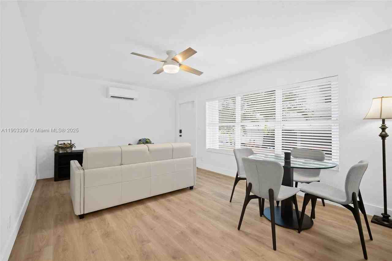 9241 Collins Ave #11 - Photo 5 of 15