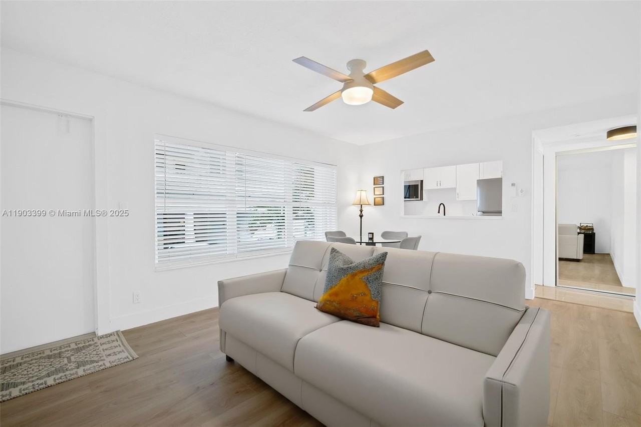 9241 Collins Ave #11 - Photo 7 of 15
