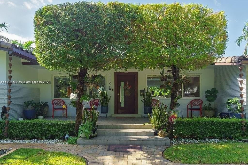 1110 Northeast 100th Street #0 - Photo 2 of 26