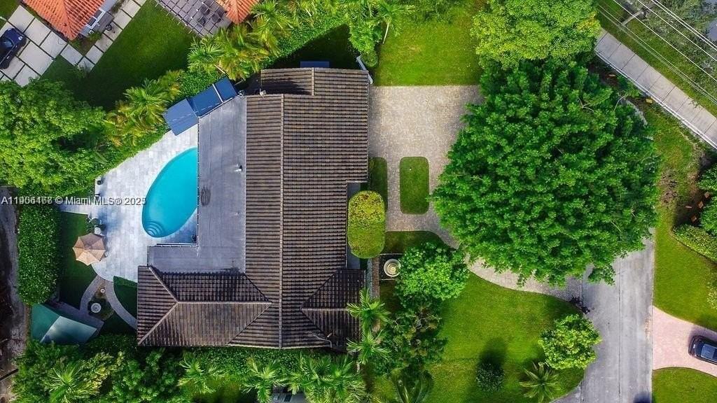 1110 Northeast 100th Street #0 - Photo 4 of 26