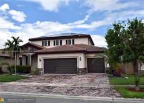 180 Se 36th Ave - Photo 1 of 1