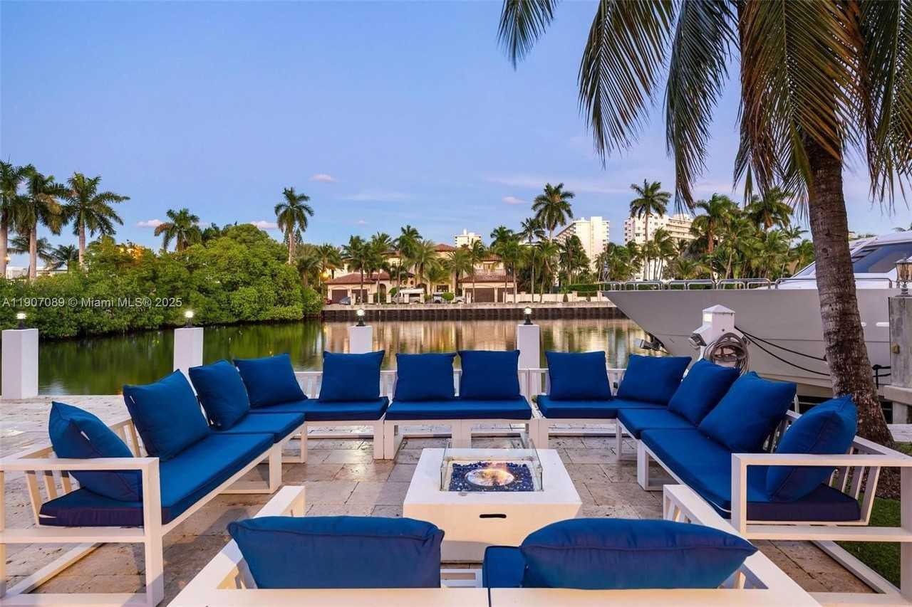 300 Royal Plaza Dr #0 - Photo 2 of 50