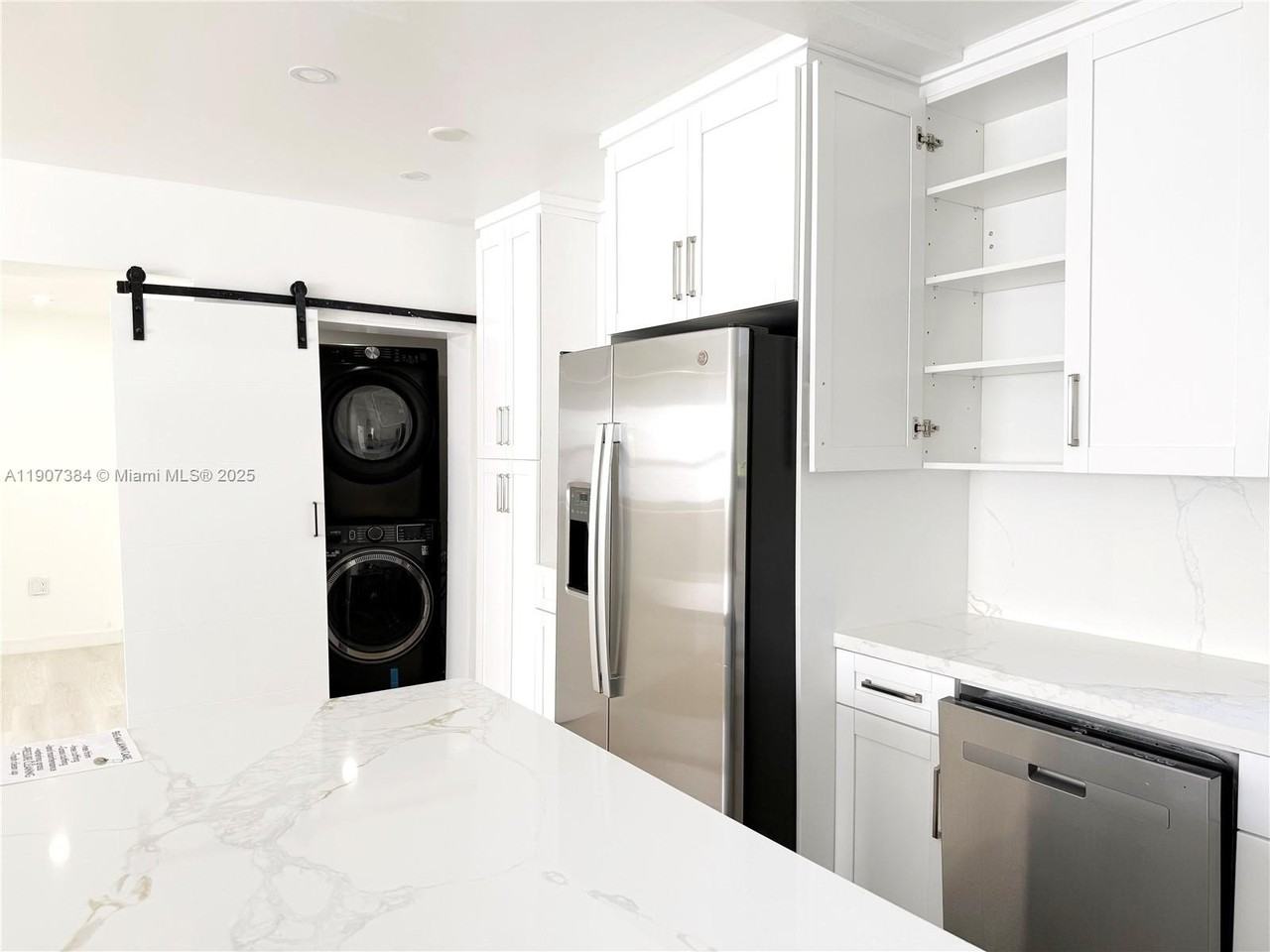 631 Ne 171st St - Photo 2 of 24