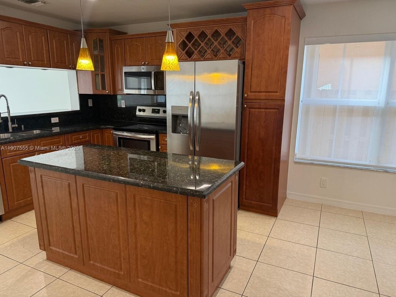 15530 Sw 26th Ter - Photo 6 of 26