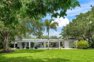 featured image of 15121 Sw 69th Ct