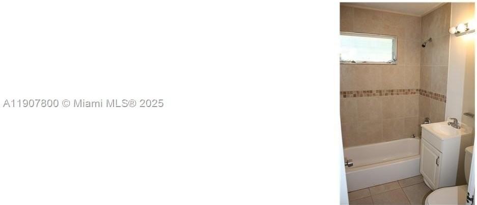 102 Miami Gardens Road - Photo 3 of 9