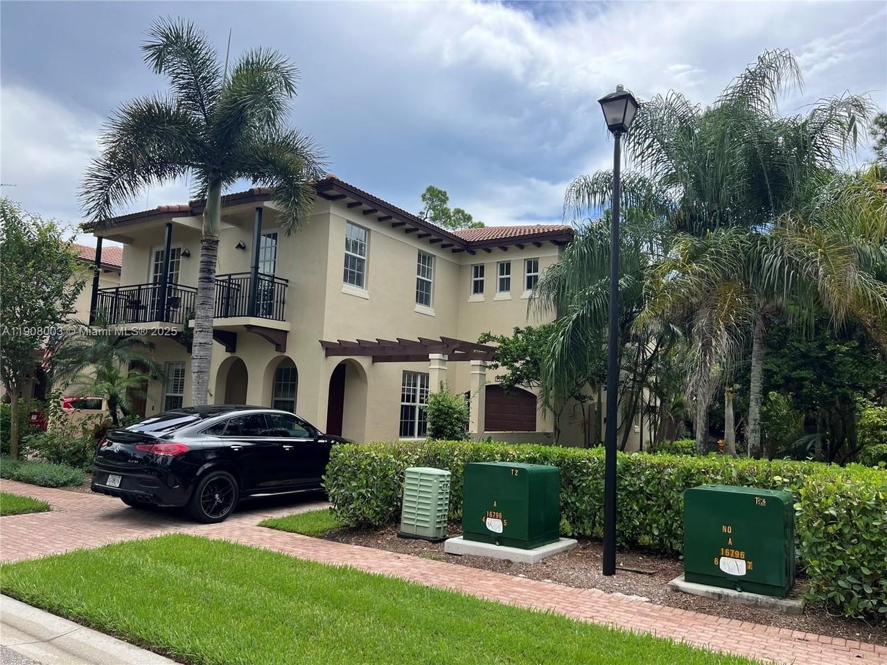 2804 Eagle Rock Cir #801 - Photo 3 of 22