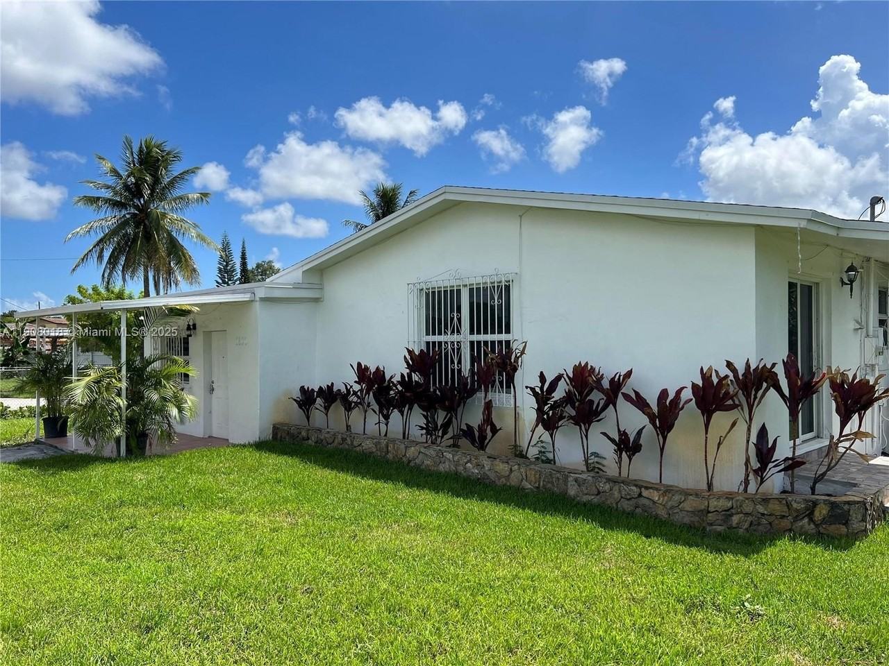 1600 Sw 71st Ct #NA - Photo 2 of 15