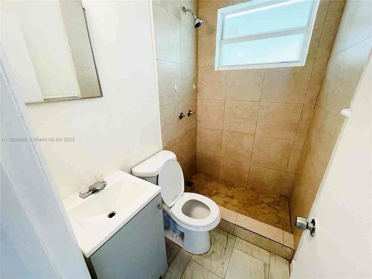 26603 Southwest 138th Avenue #26603 - Photo 6 of 10