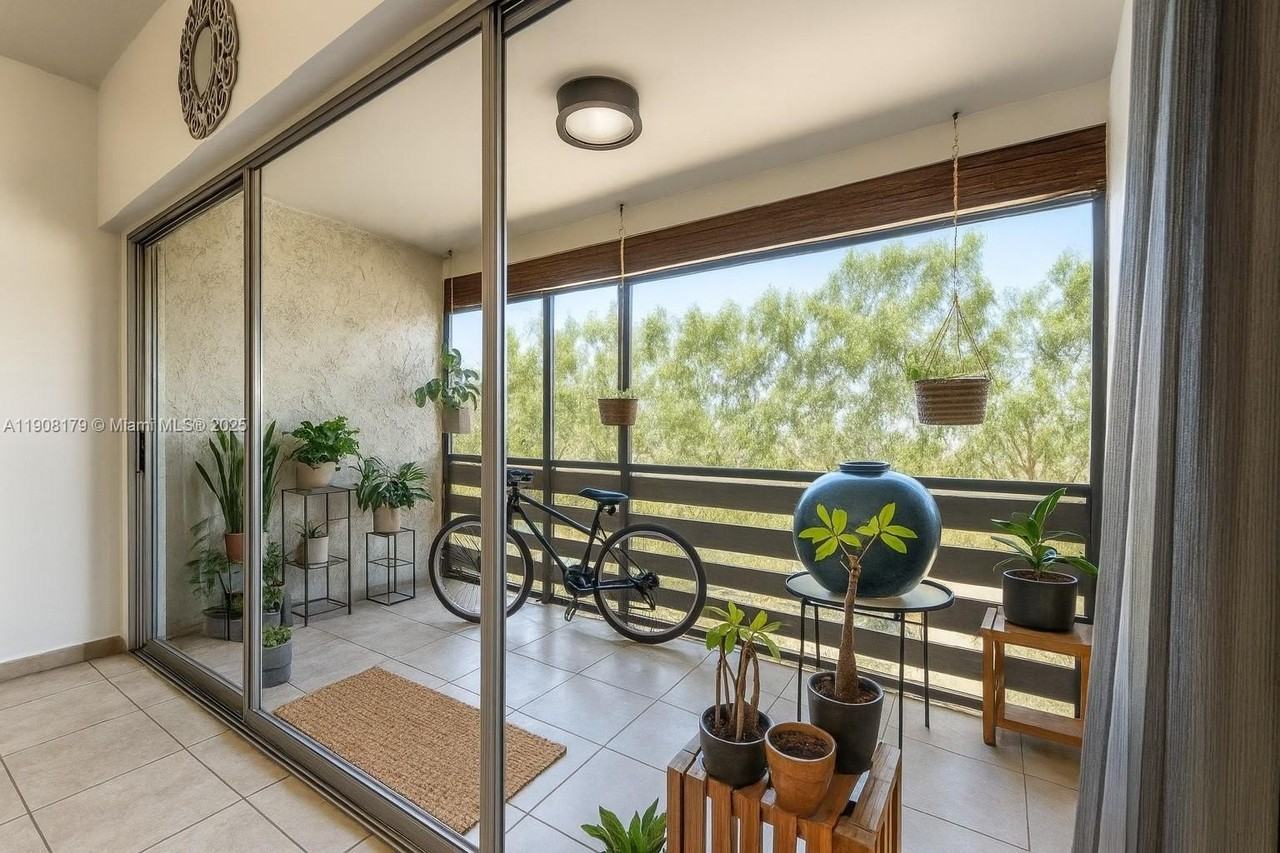 5332 Northeast 6th Avenue #G12 - Photo 7 of 17