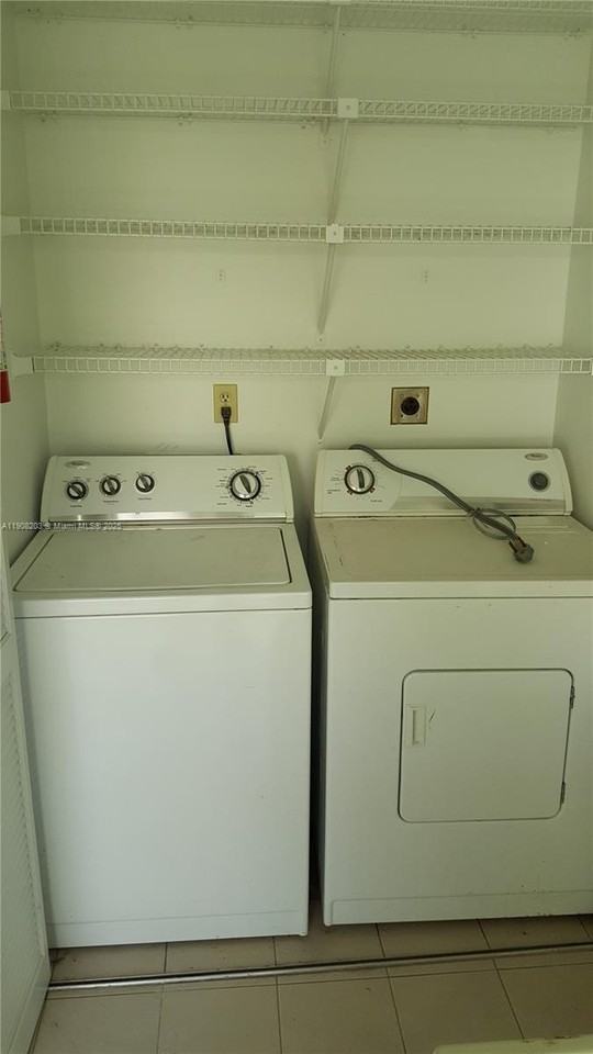 12322 Sw 148th Ter #12323 - Photo 7 of 19