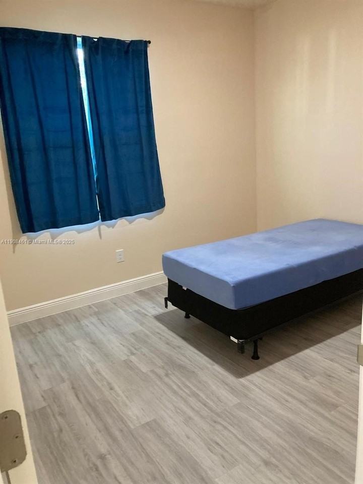 2013 Odessa Cir #1 - Photo 4 of 6