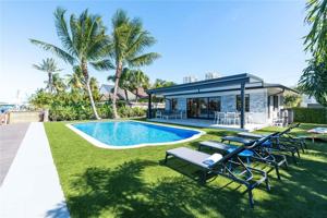 featured image of 309 S Riverside Dr